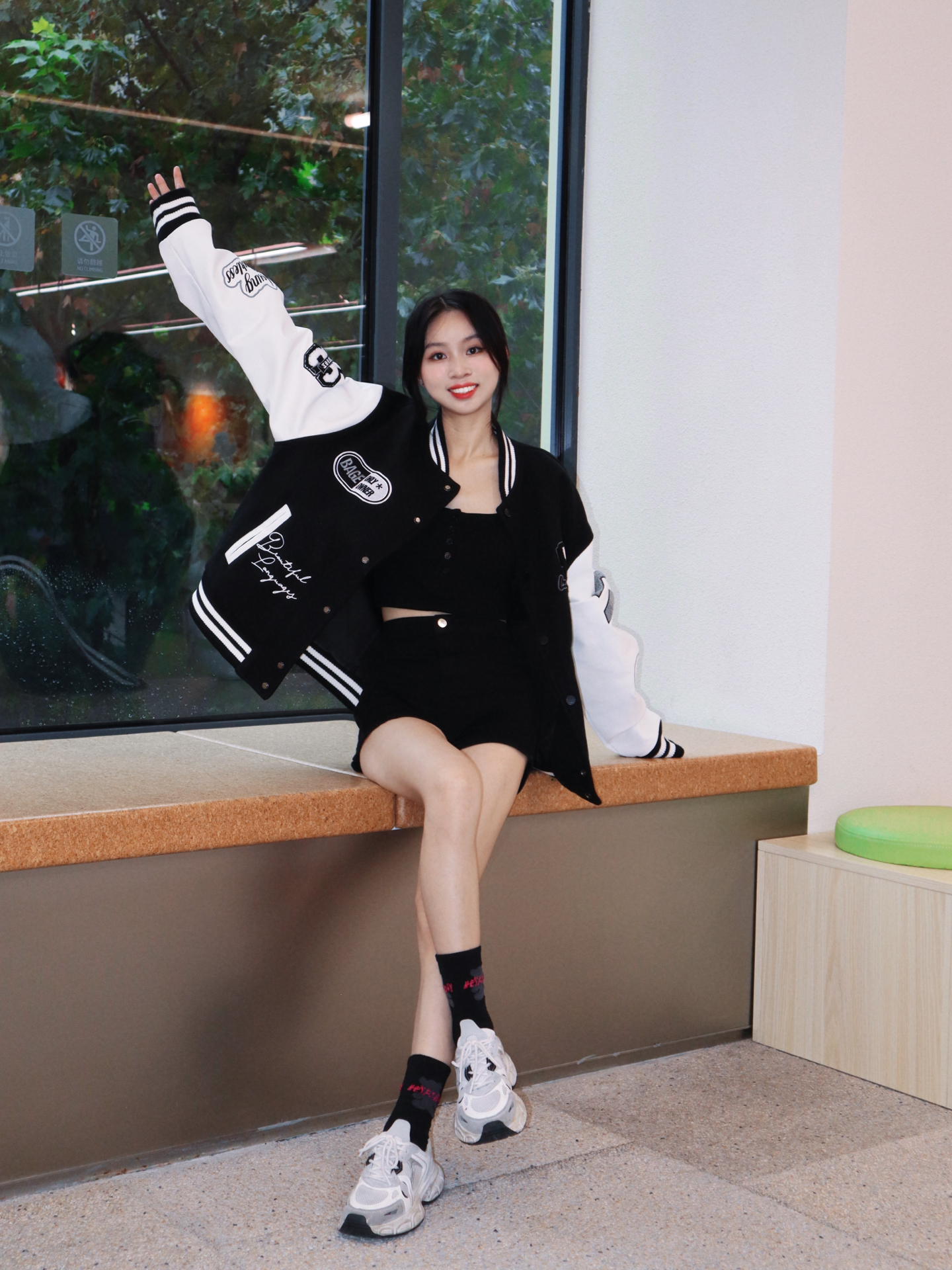 黑白棒球服简约又百搭