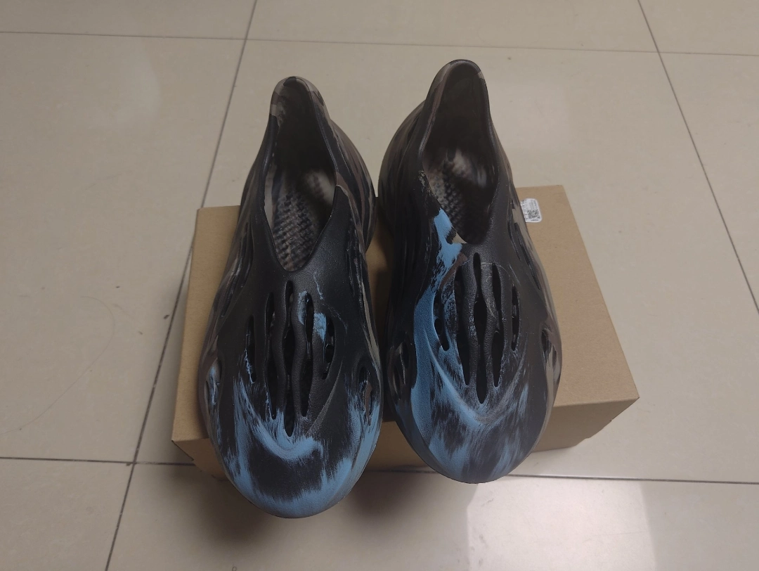 custom review-Adidas Yeezy Foam Runner 'MX Brown Blue'