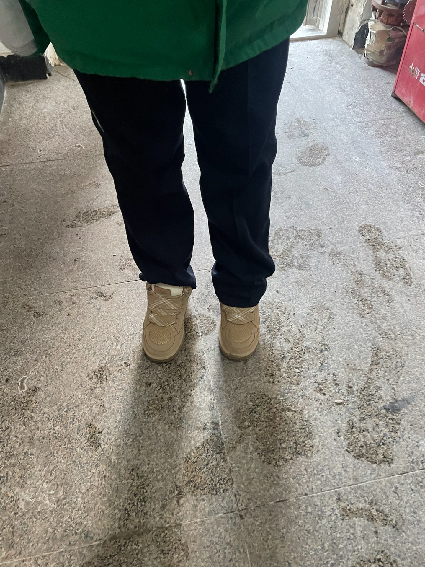 custom review-UGG Lowmel 'Sand' Women's