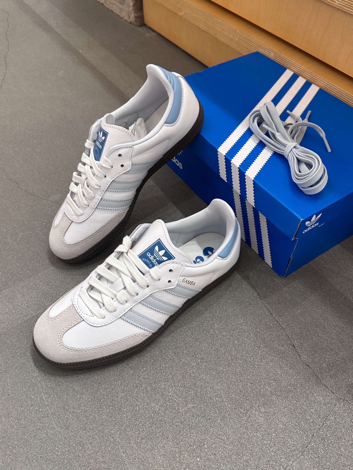 adidas samba⬜️?