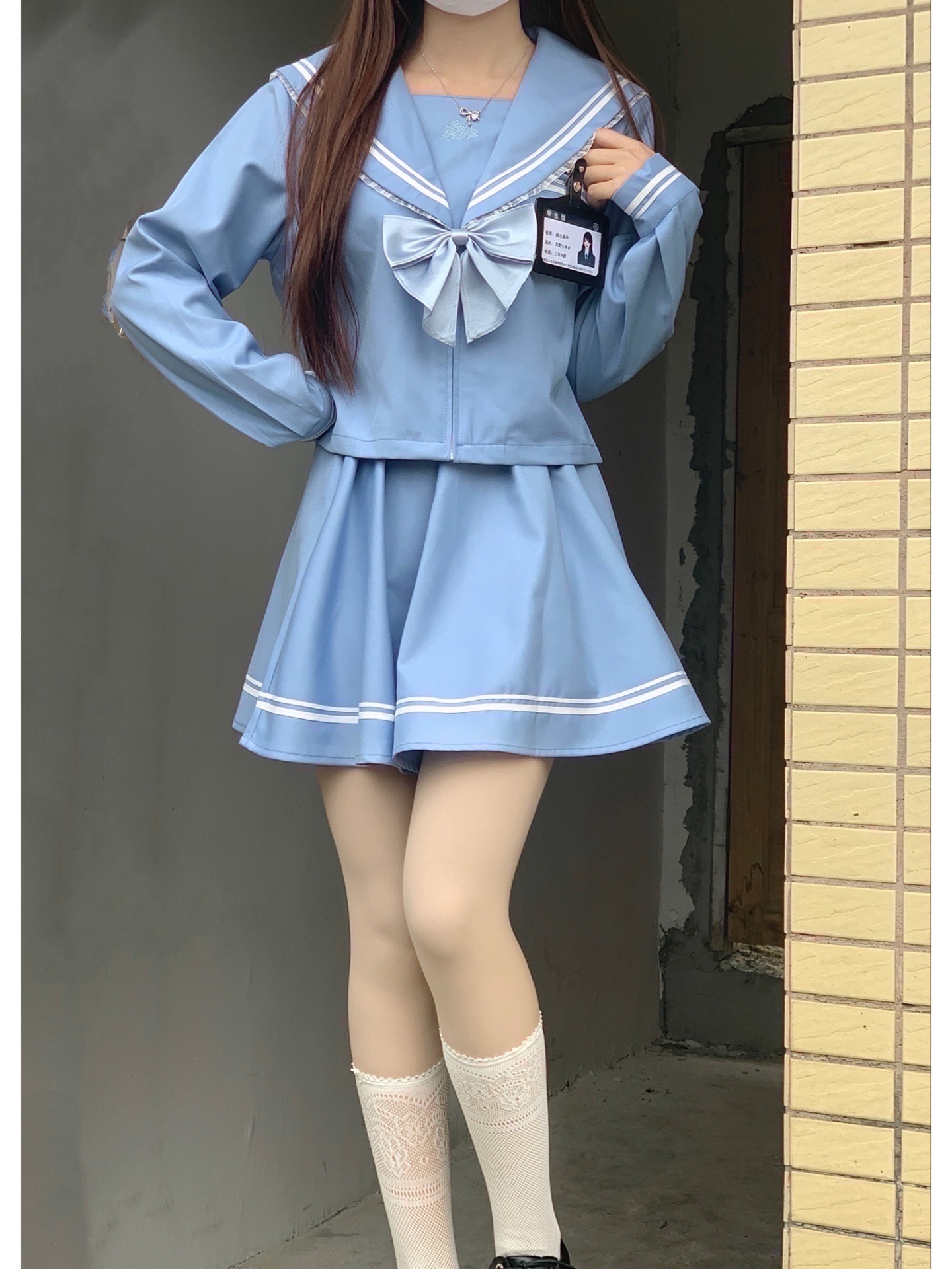 蓝色的水手服谁能拒绝呀!