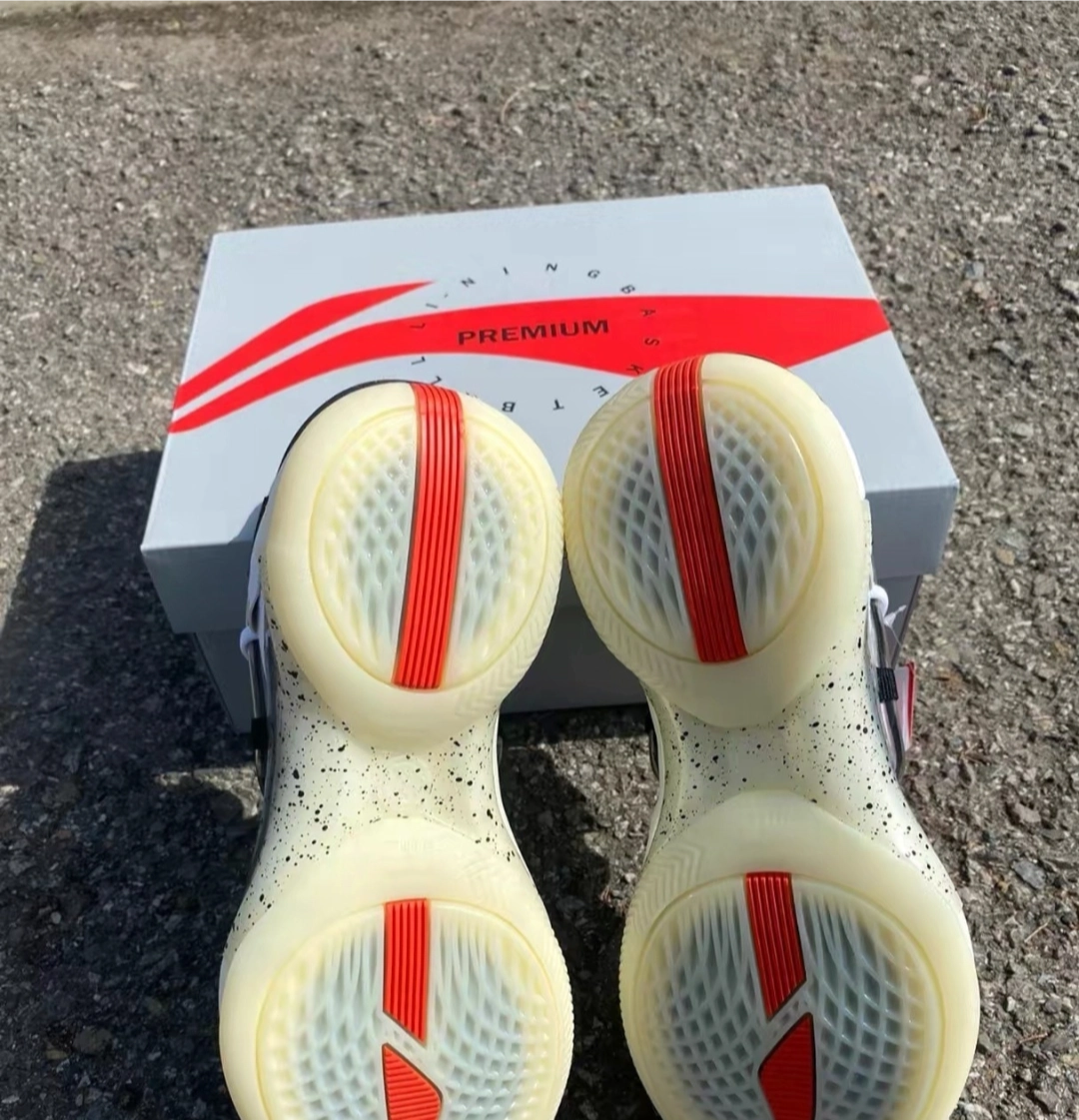 李宁 闪击6 黑白奥利奥