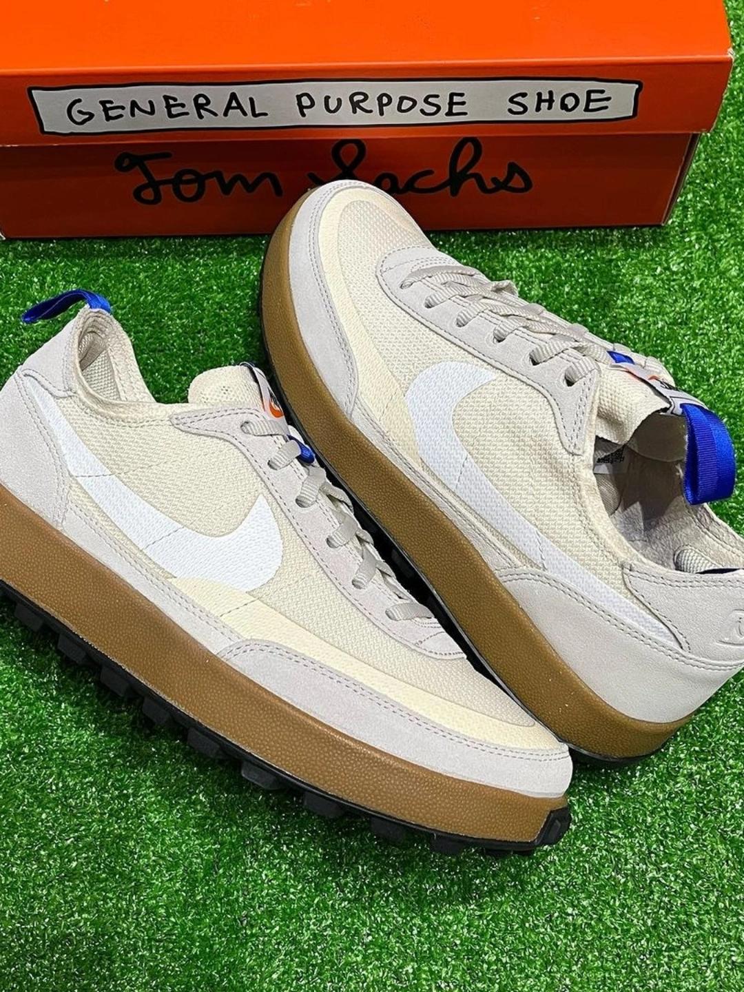 nike 火星鞋 4.0 低帮休闲鞋女款米白色