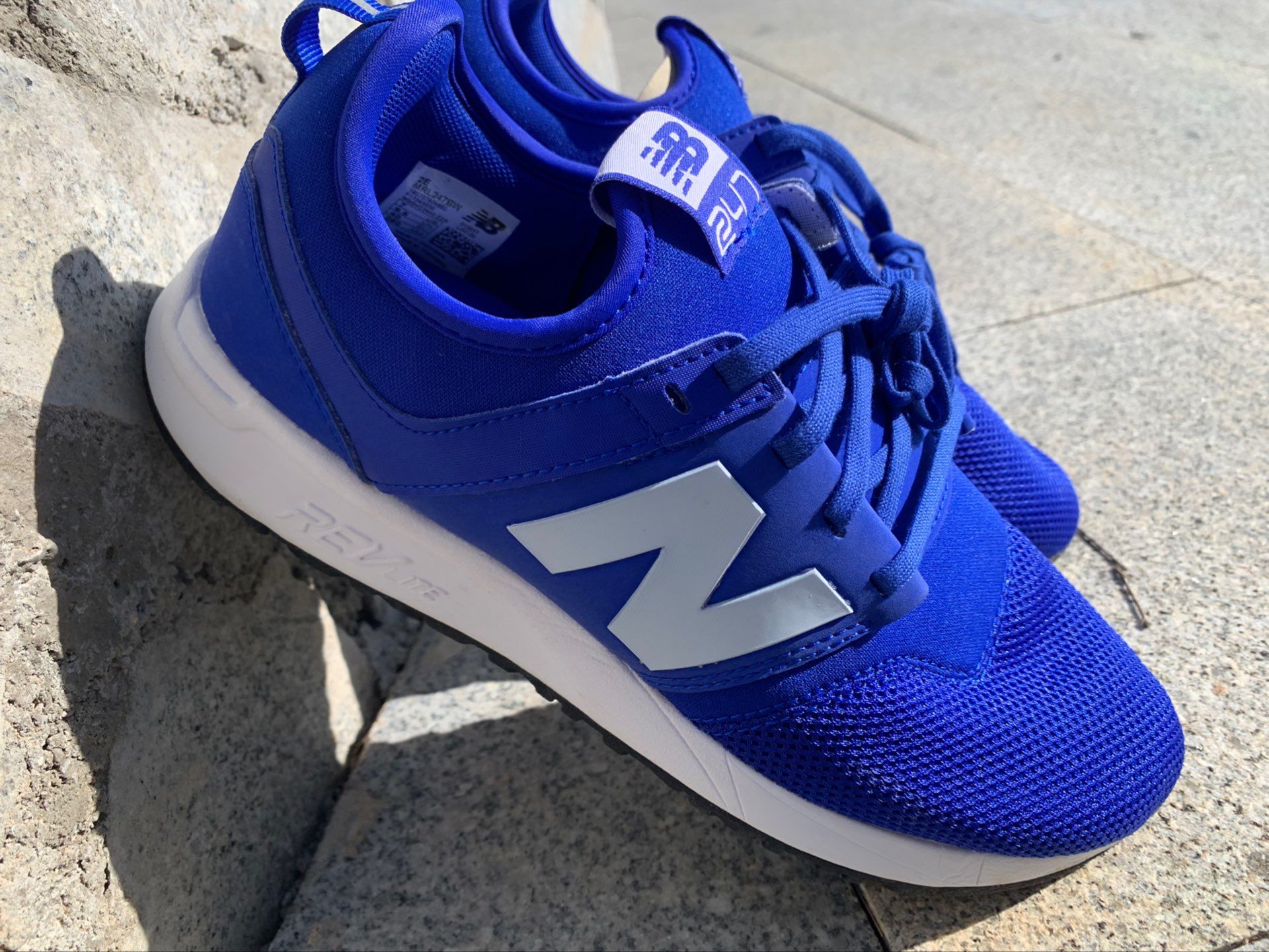 👟舒适脚感,非凡体验👟