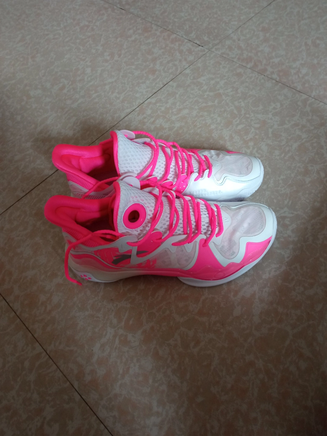 custom review-ANTA Shock Wave 4 'White Phosphor'