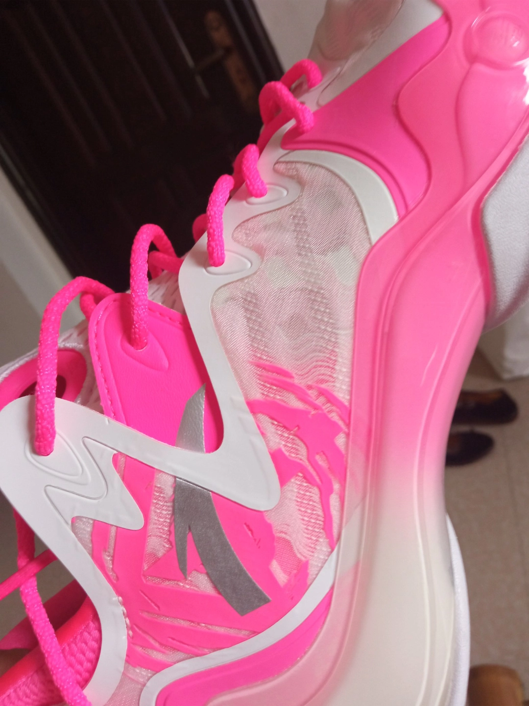 custom review-ANTA Shock Wave 4 'White Phosphor'