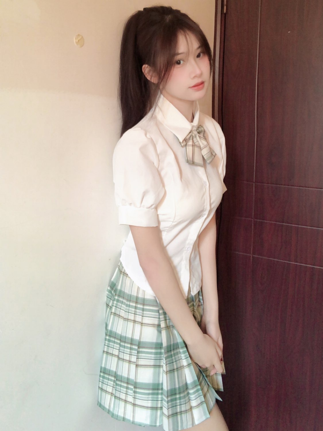 ootd/奶绿色jk裙97小清新穿搭