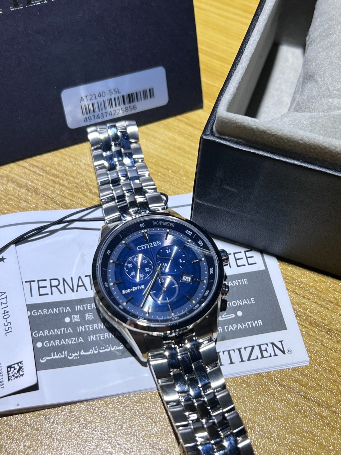 西铁城光动能蓝宝石腕表