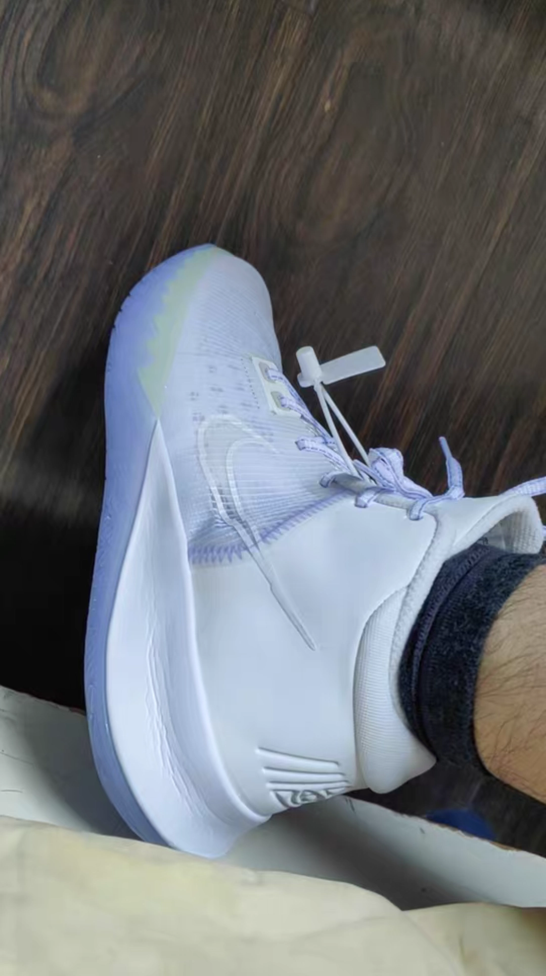 custom review-Nike Kyrie Flytrap 4 EP White Purple Pulse