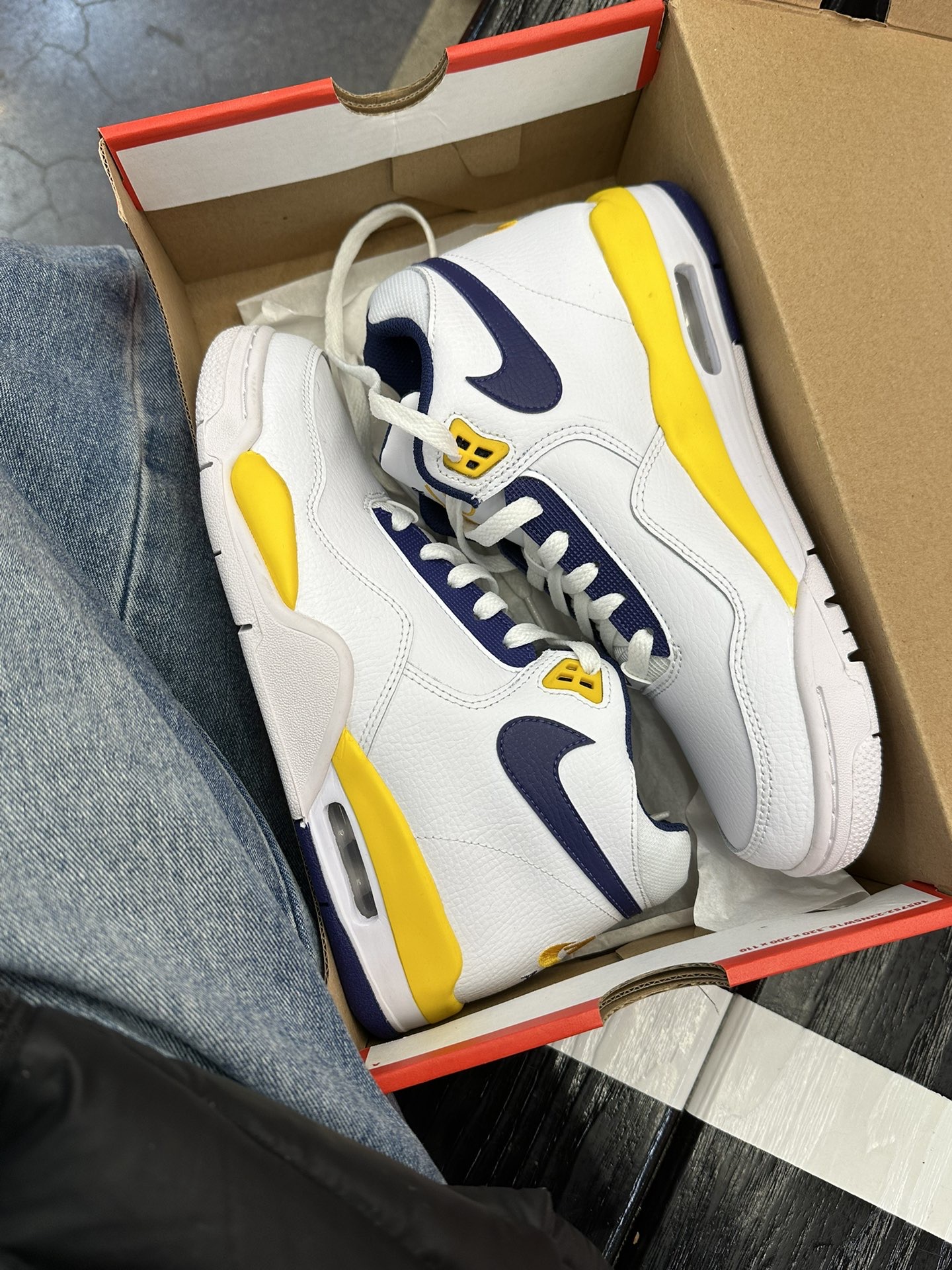 シューズ(男性用) Nike Air Flight Legacy \"Lakers Home\" Nike Air Flight Legacy Lakers Home Men's - BQ4212-102 - US