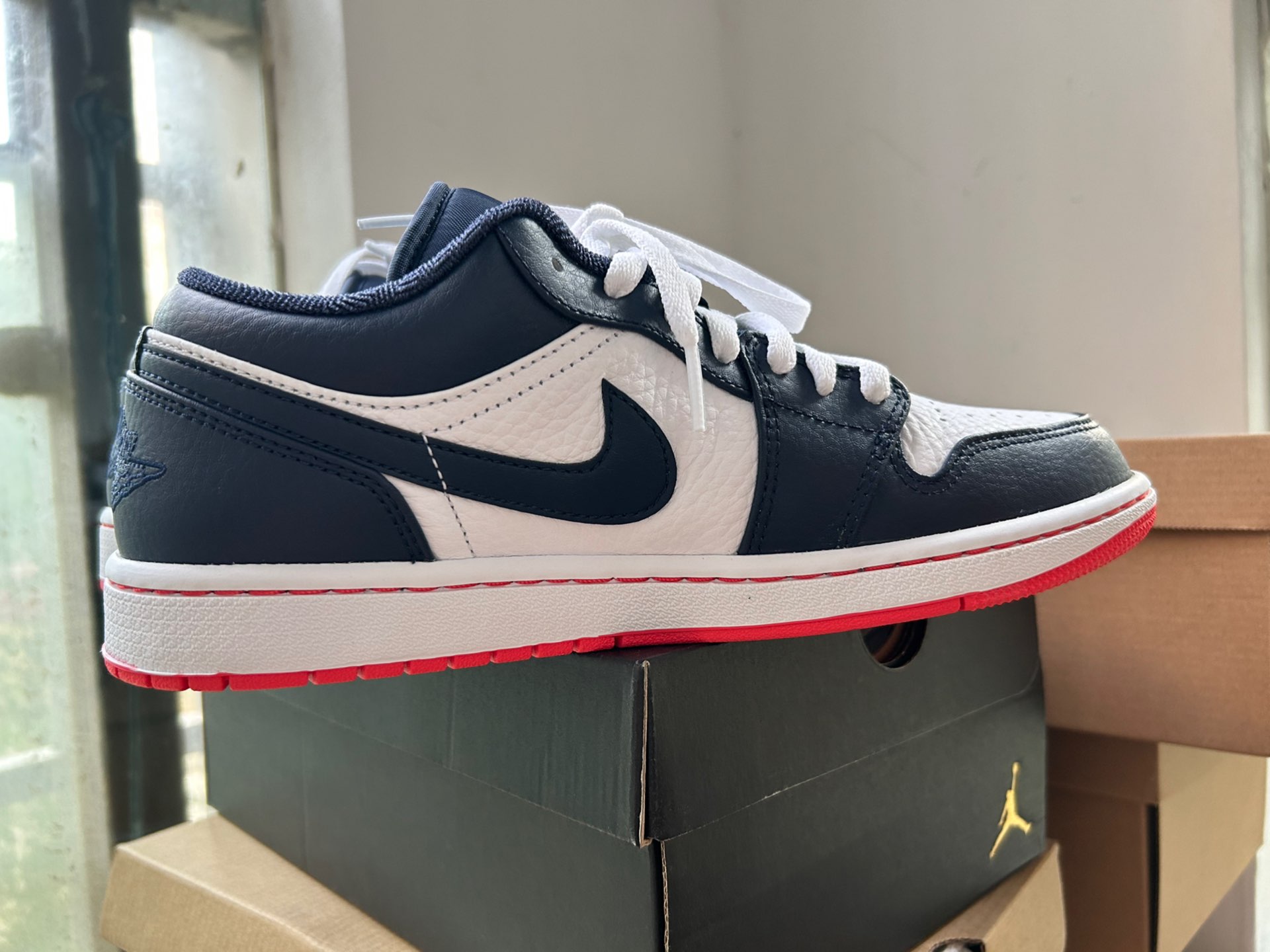custom review-JORDAN 1 Low Obsidian Ember Glow