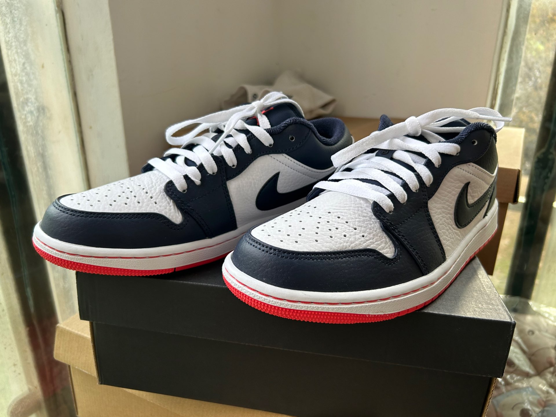 custom review-JORDAN 1 Low Obsidian Ember Glow