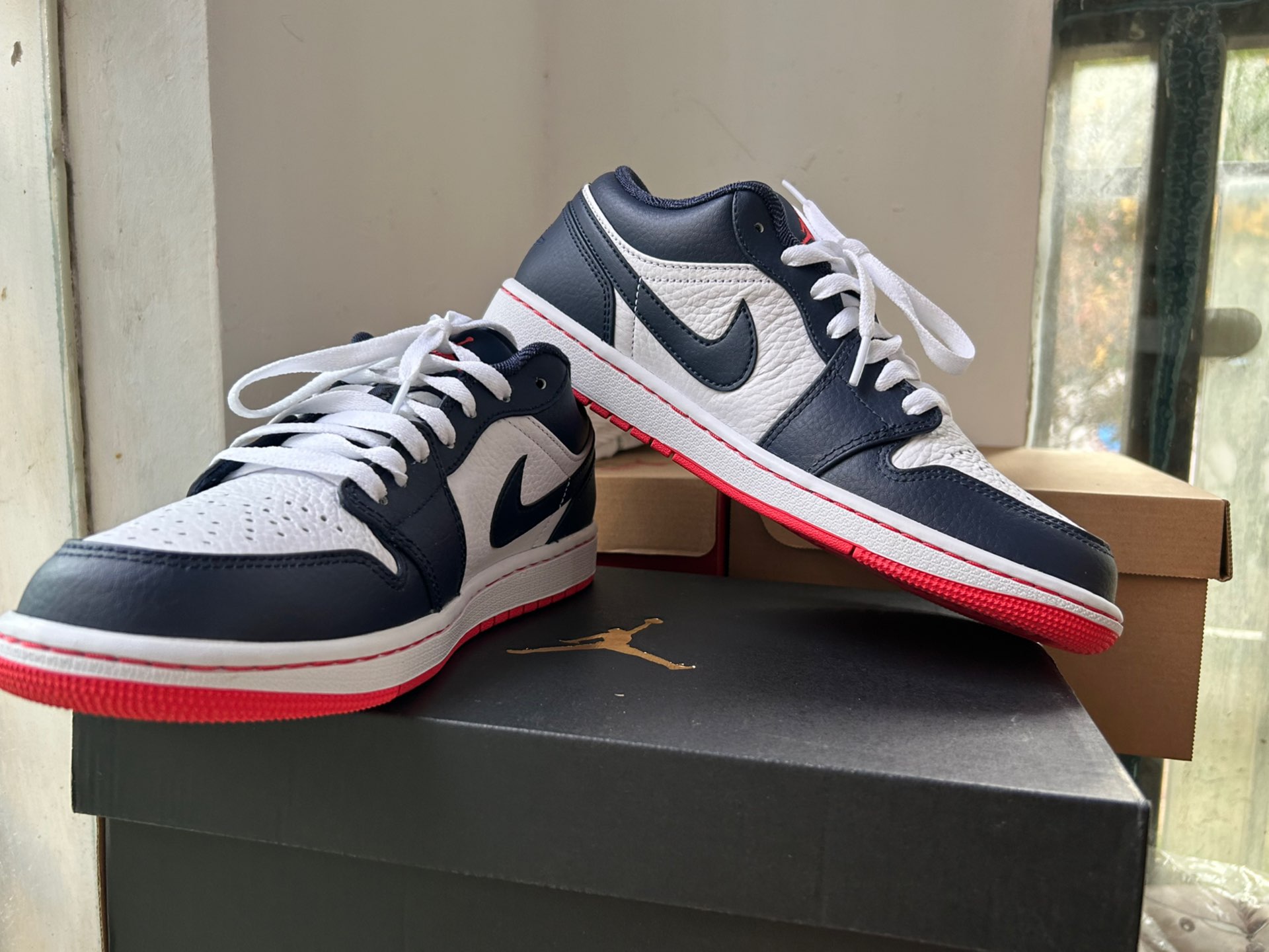 custom review-JORDAN 1 Low Obsidian Ember Glow