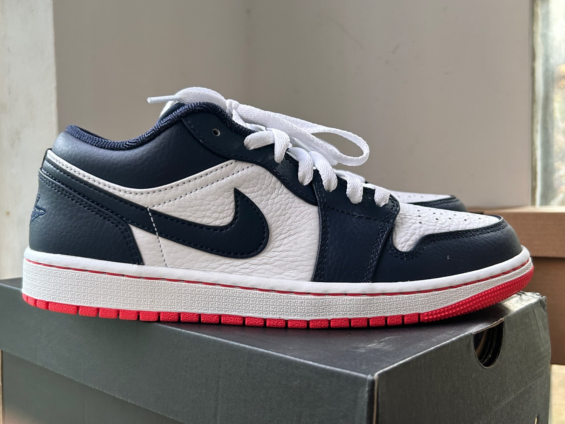 custom review-JORDAN 1 Low Obsidian Ember Glow