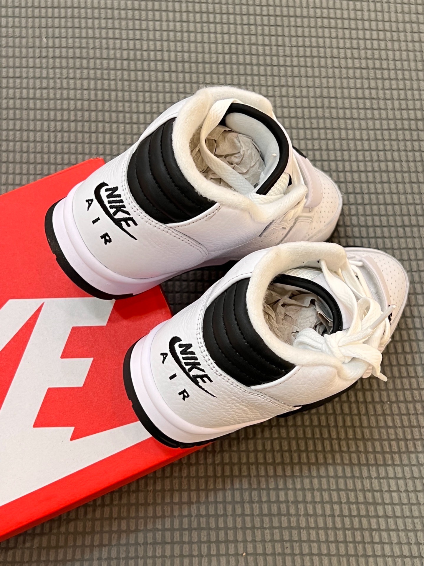 nike air trainer 1训练鞋
