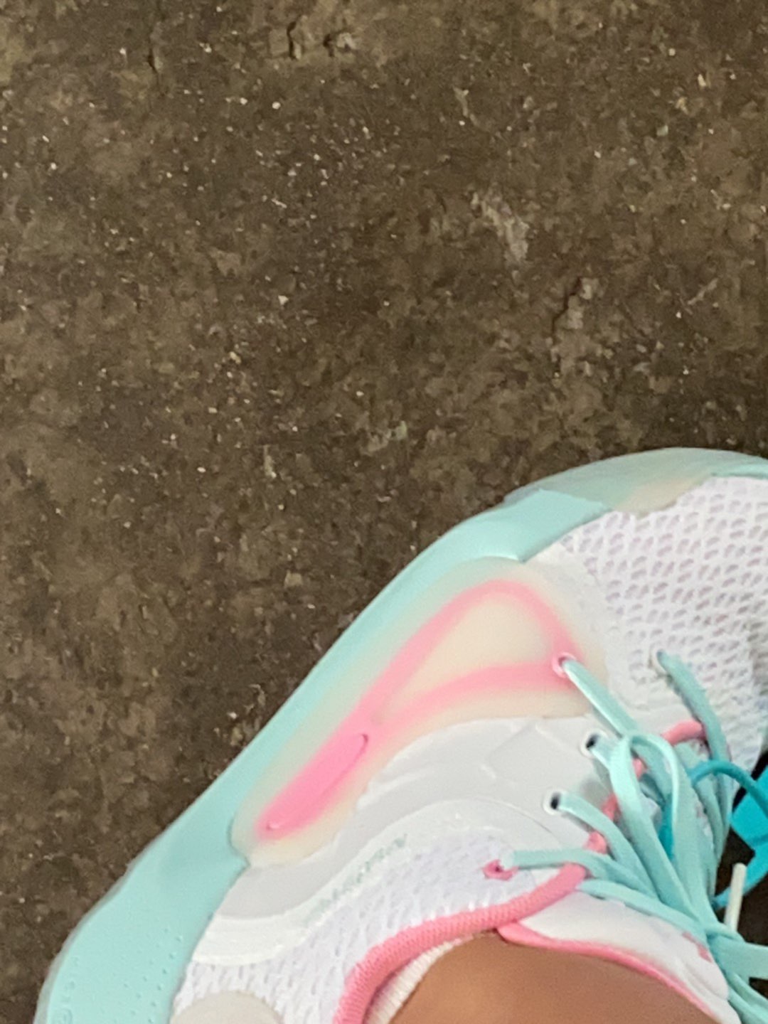 custom review-Under Armour Anatomix Spawn 2 'White Pink'