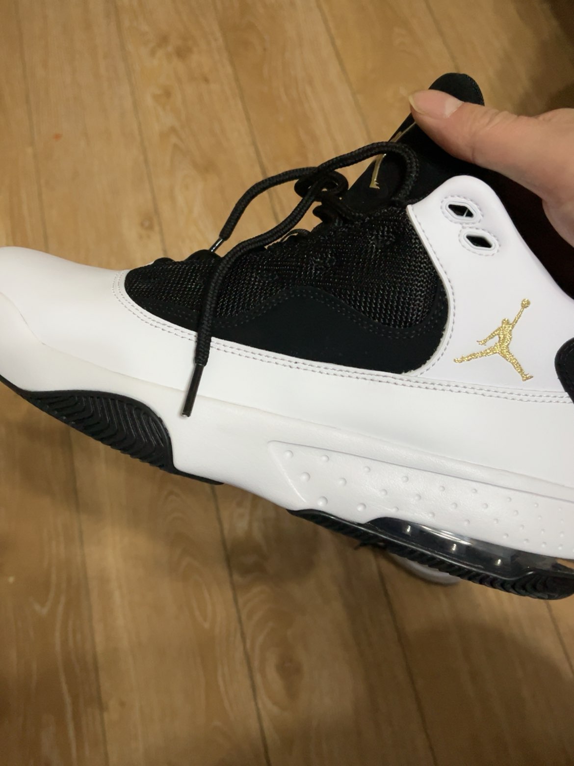 custom review-Jordan Max Aura 2 Амортизаторы Slip-resistant MID Топ Винтажные баскетбольные кроссовки Мужской Черный Белый