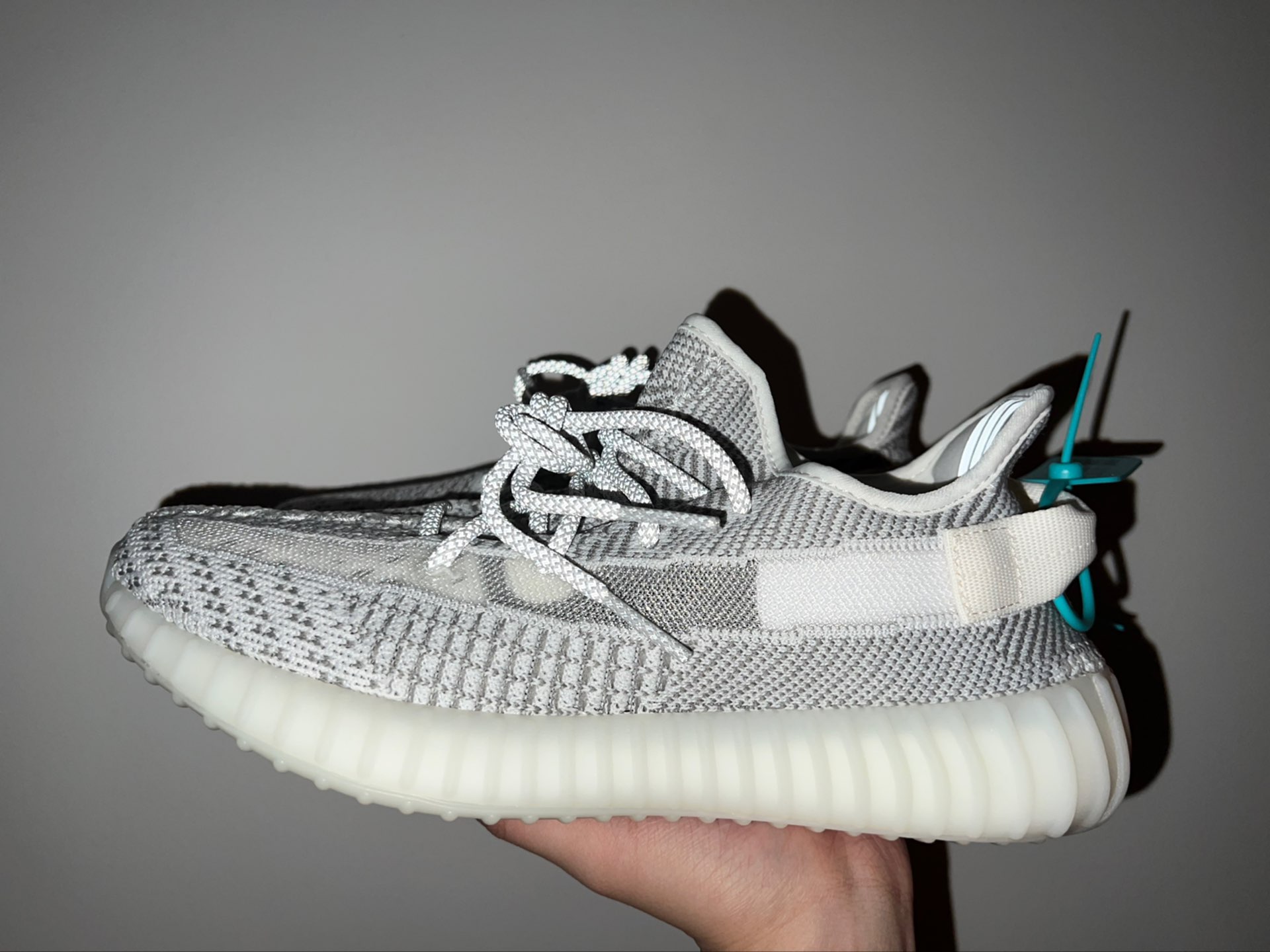 yeezy350灰天使,鞋带反光版