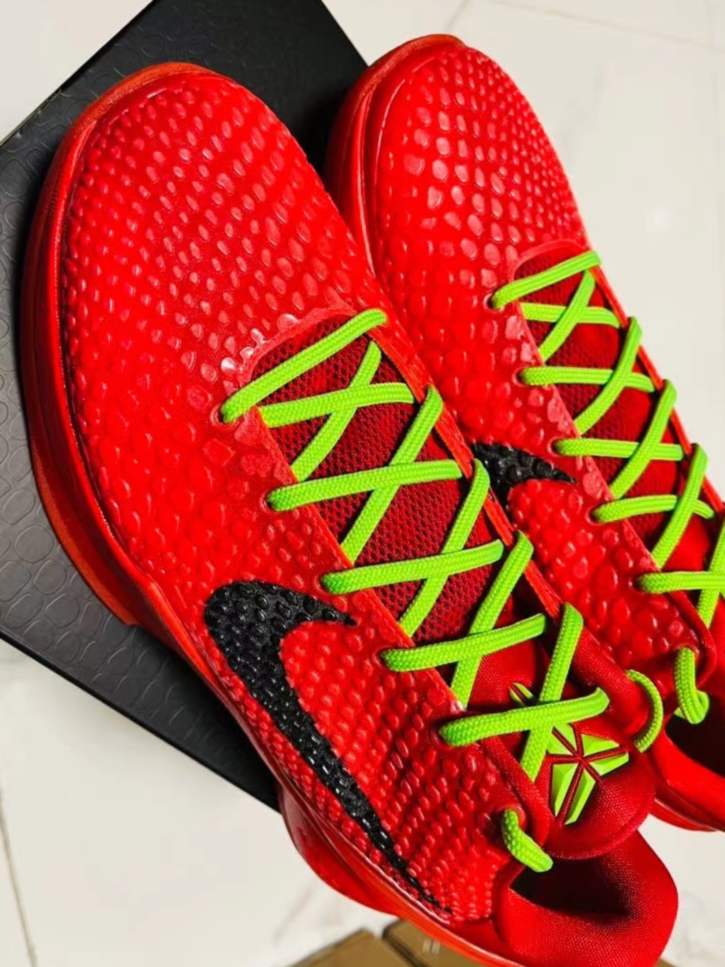 custom review-Nike Kobe 6 Protro Reverse Grinch GS