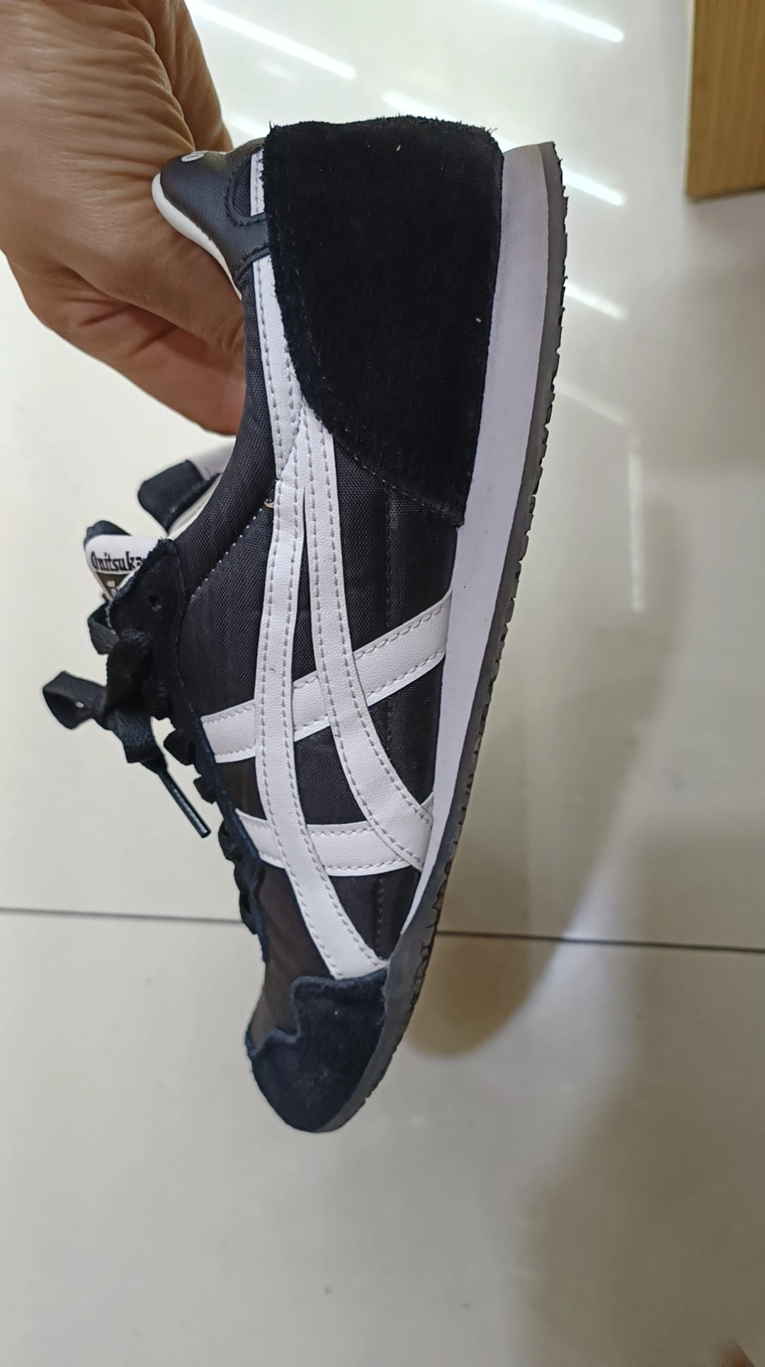 custom review-Onitsuka Tiger Serrano Black White