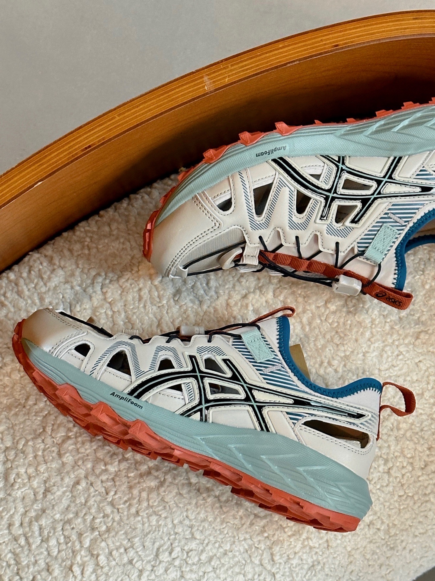 【Asics】アシックス★ GEL-Sonoma SE Cream Smoke Grey Asics Gel Sonoma SE Cream Grey Size : US4 - US12 Price from