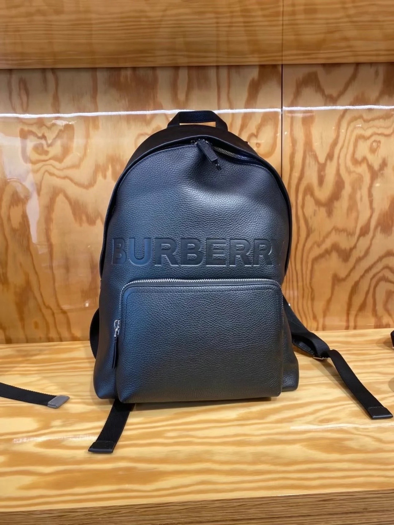 burberry牛皮双肩包