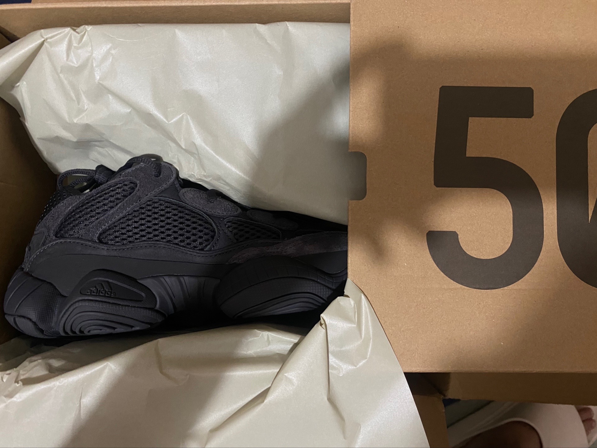 唉,不知道是哪个环节损坏的#yeezy500 #yeezy500黑武士 #椰子yeezy