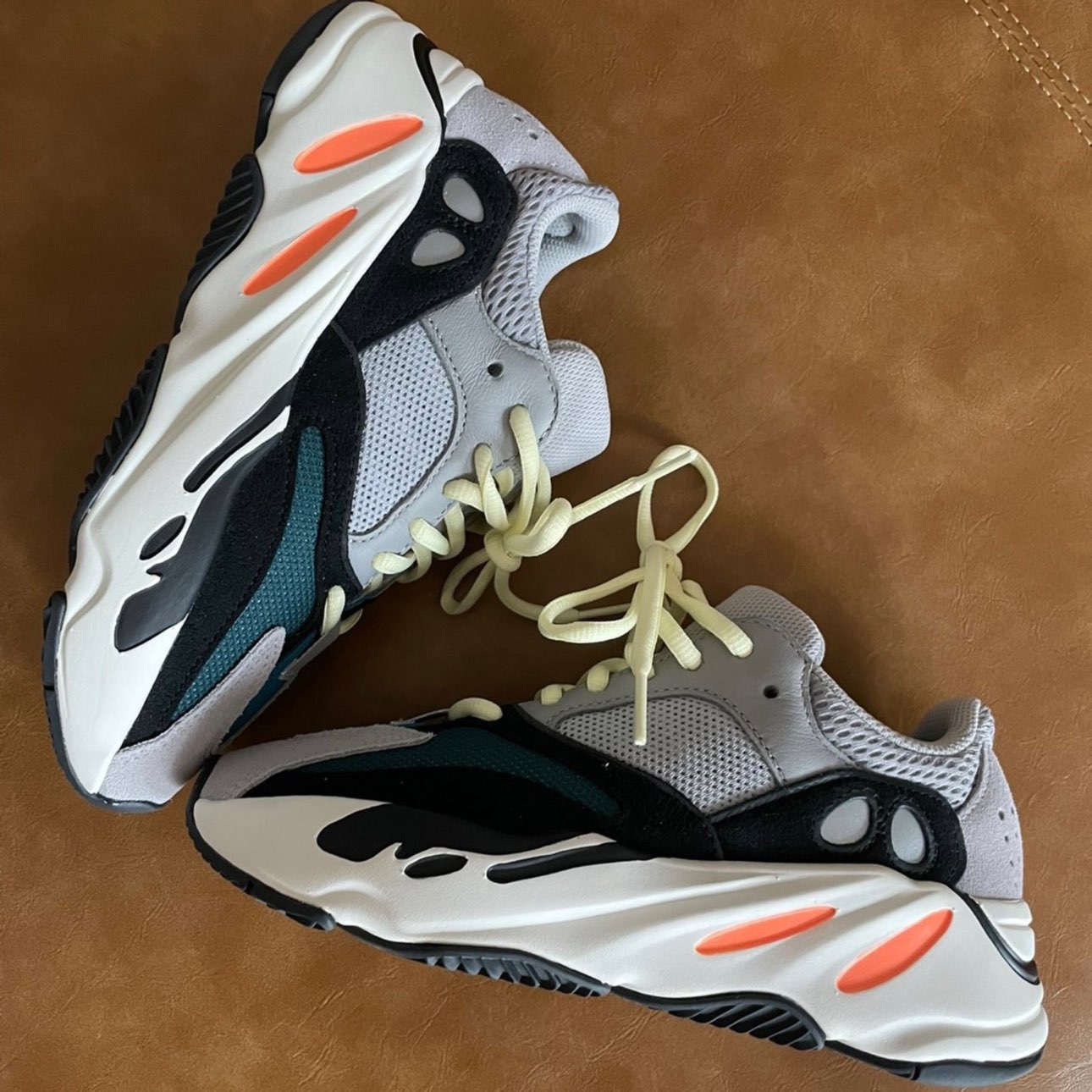 custom review-Adidas Yeezy Boost 700 'Wave Runner' 2022