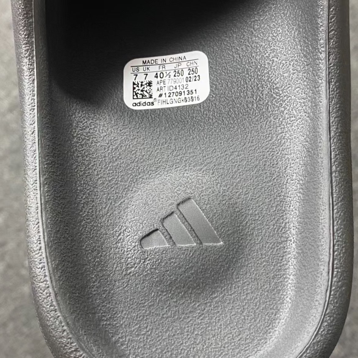 custom review-Adidas Originals Yeezy Slide Onyx
