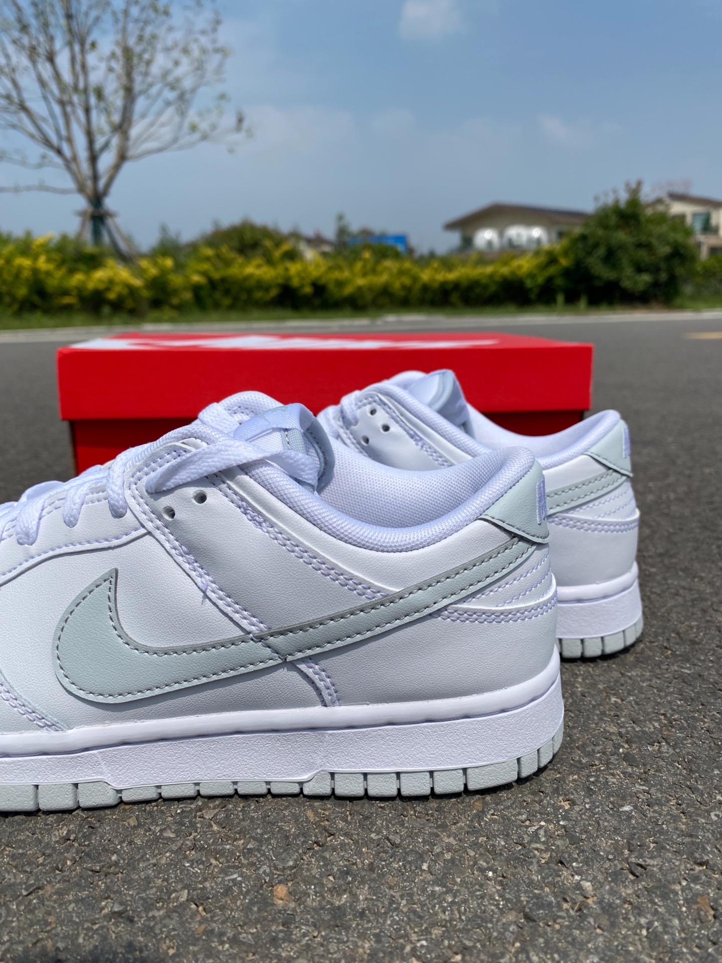 ★[NIKE]★Dunk Low Retro White Pure Platinum★ Nike dunk low retro white platinum • See prices »