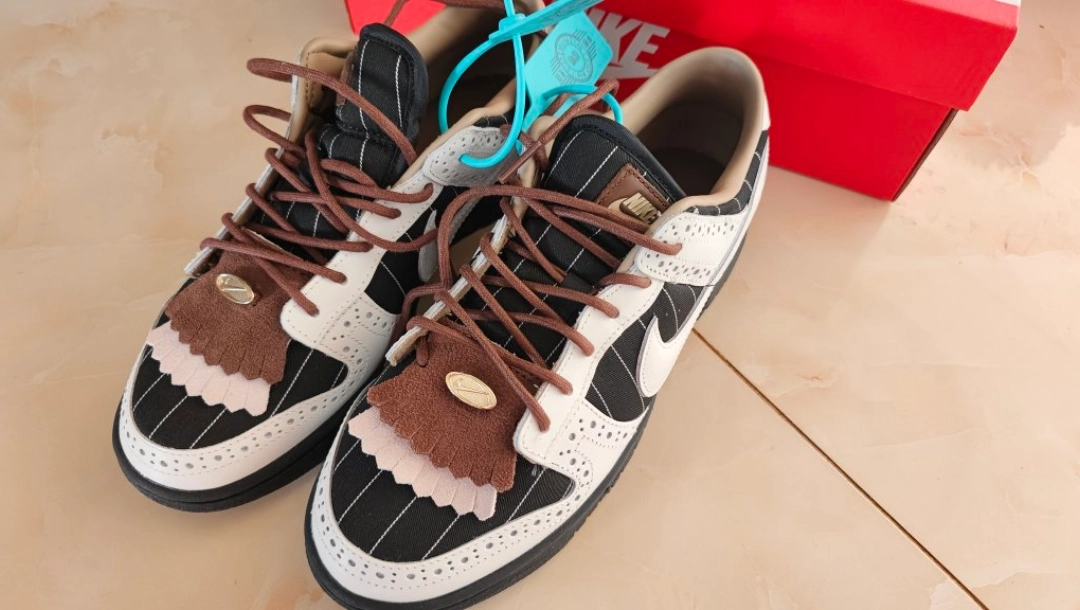 custom review-Nike Dunk Low Lx Brogue Pinstripe Women's