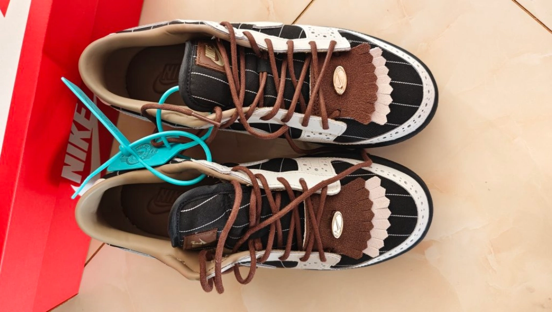 custom review-Nike Dunk Low Lx Brogue Pinstripe Women's