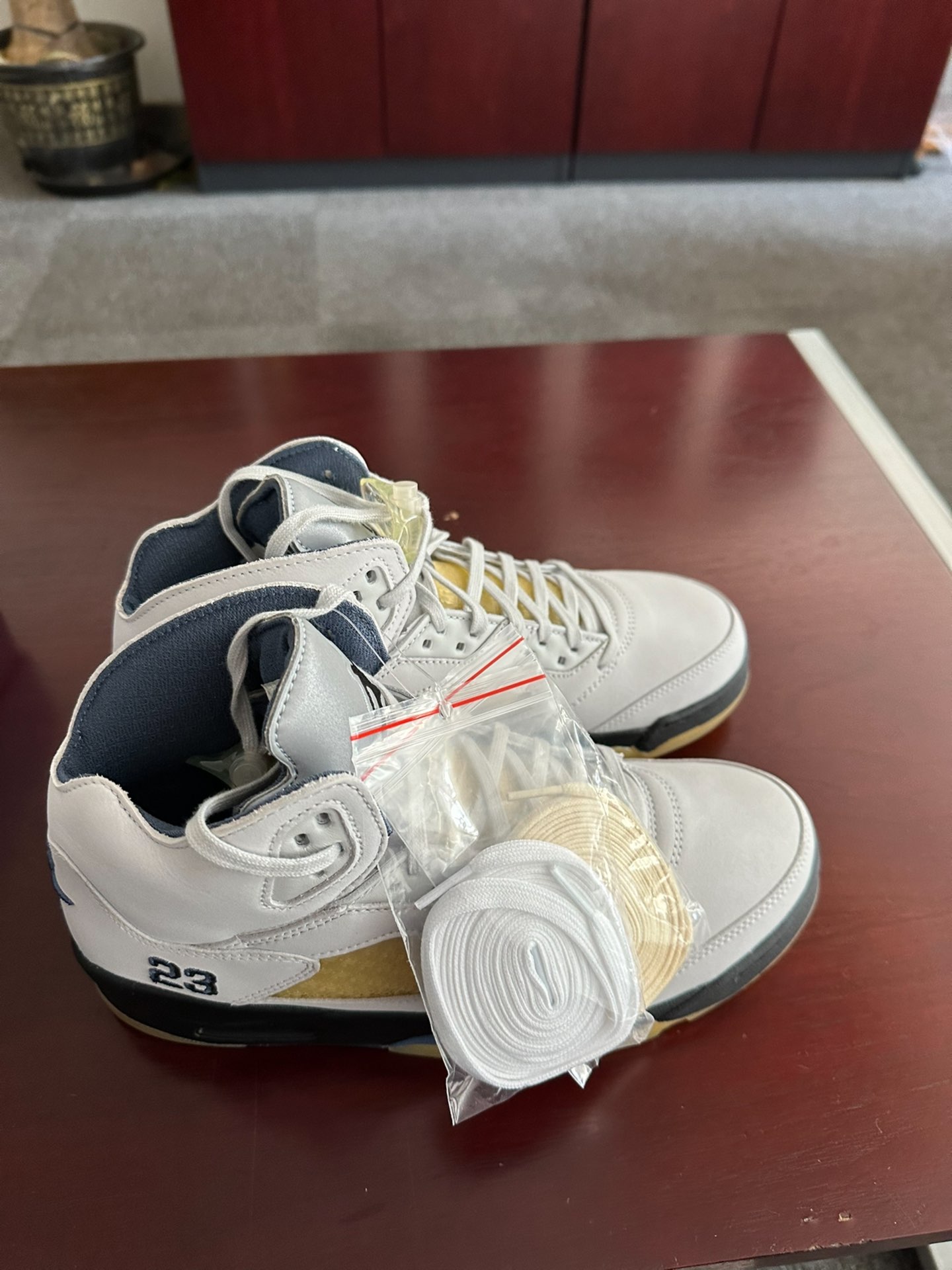 custom review-A MA MANIÉRE X JORDAN Air Jordan 5 'Фотонная пыль' Высокие кеды Винтажные баскетбольные кроссовки Женские Белые