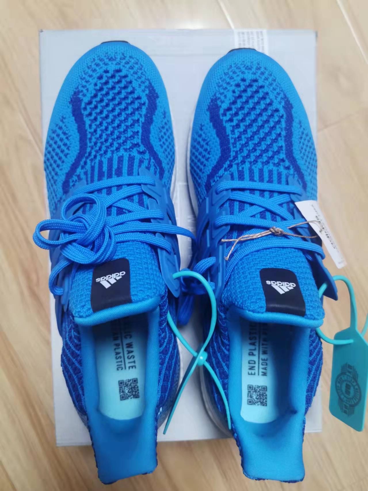 adidas ultra boost dna 青花瓷配色