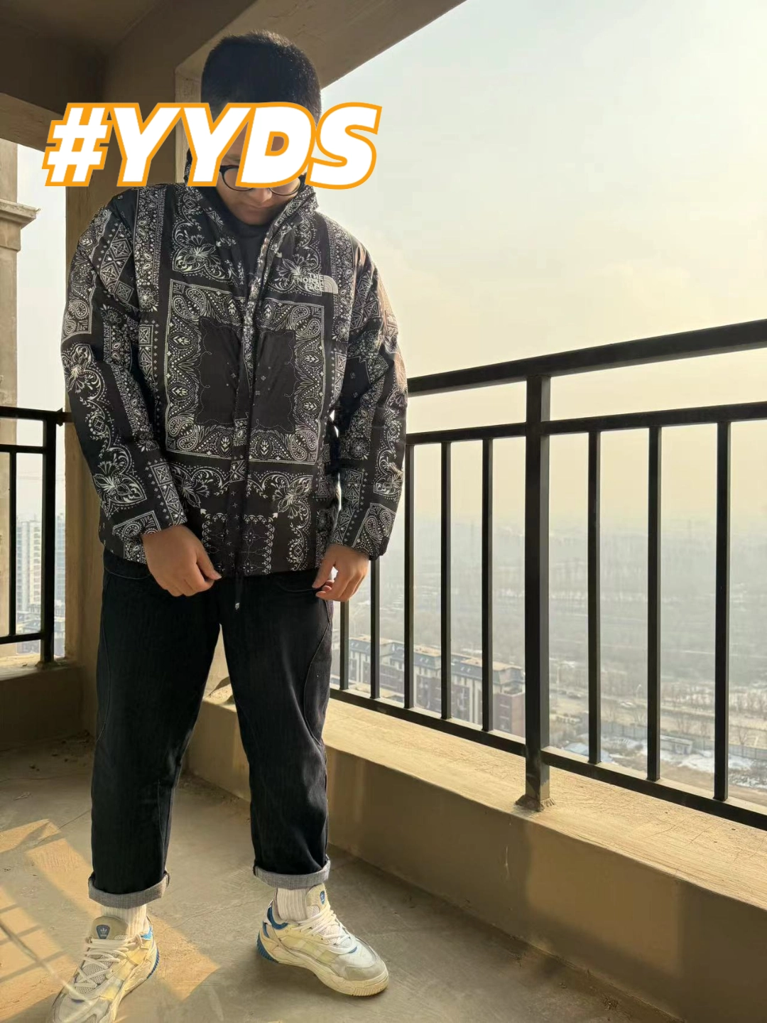 听说你也在找北面腰果花羽绒服?