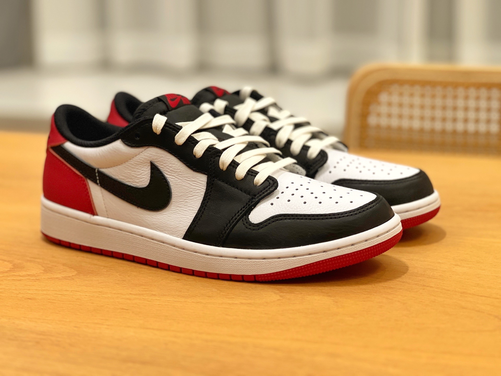 百搭经典的aj1 low 黑脚趾