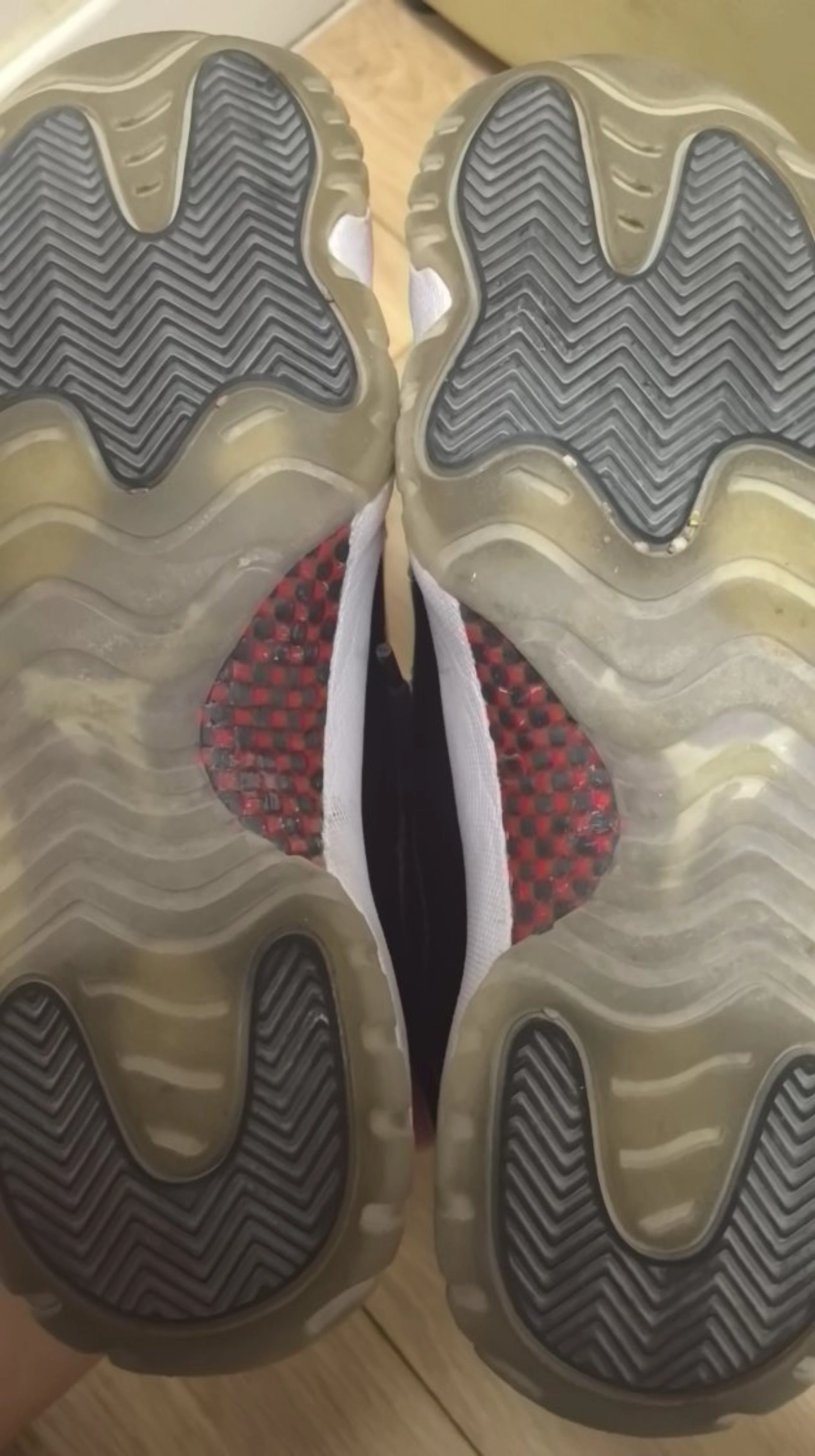 custom review-JORDAN 11 Retro Low 72 10