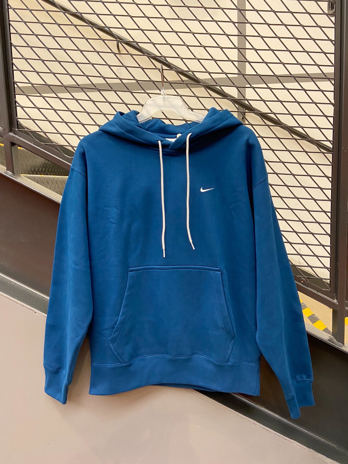 nike 宝石蓝|这件加绒卫衣的颜色也太好看了吧|质感赶抄acg系列款