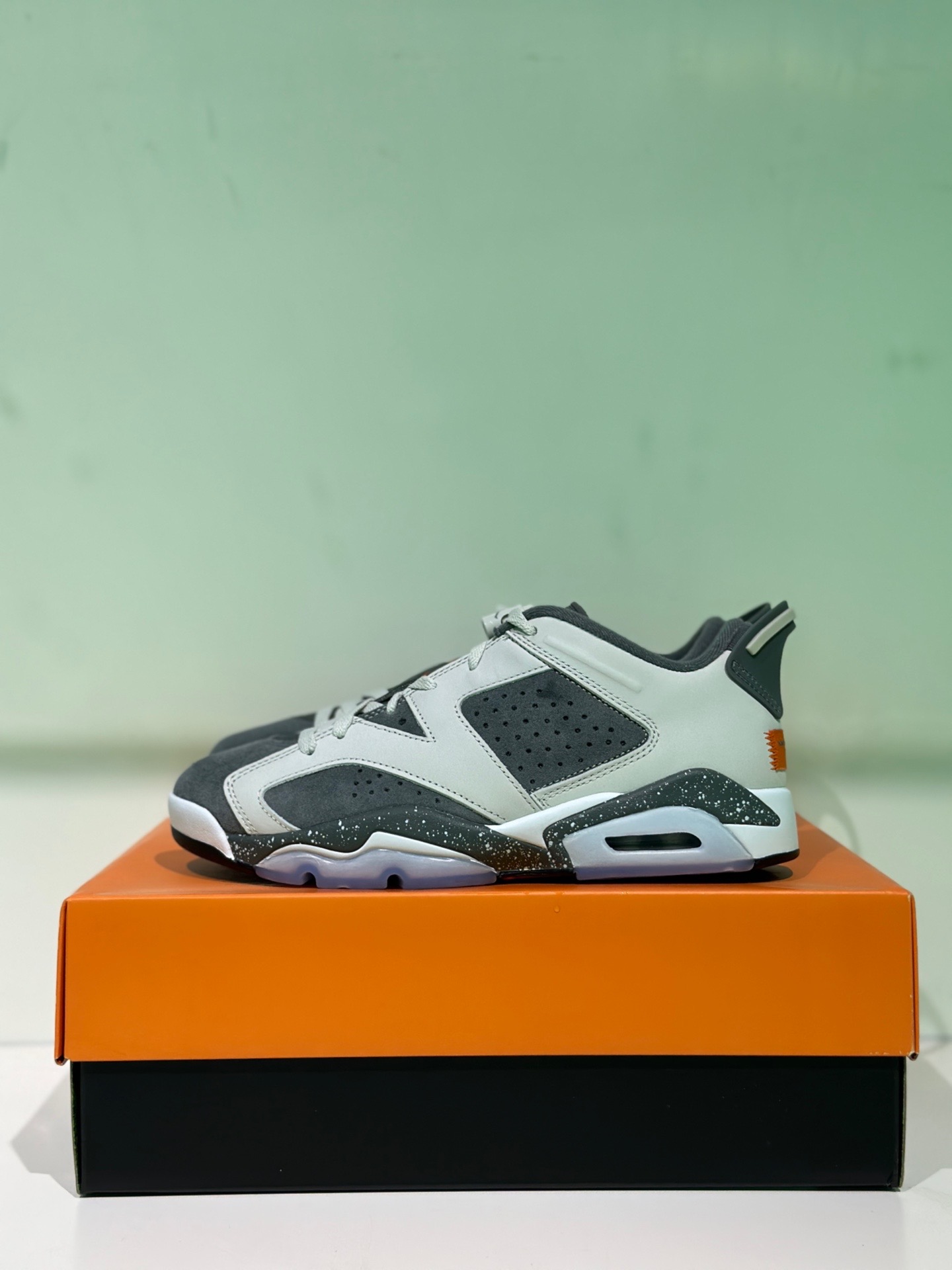 还是有诚意的联名,大巴黎aj6