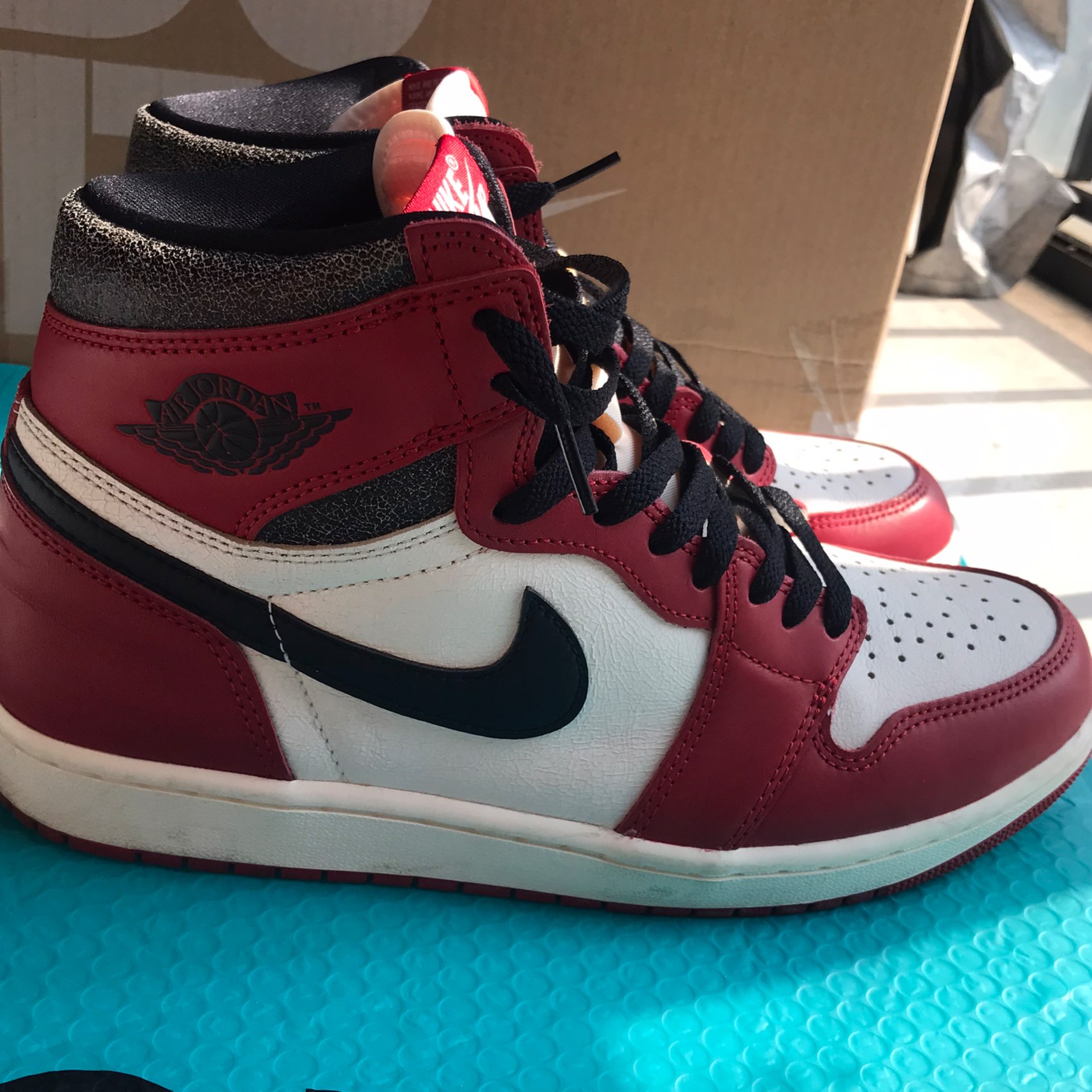 custom review-JORDAN 1 Retro High Og Chicago Lost And Found