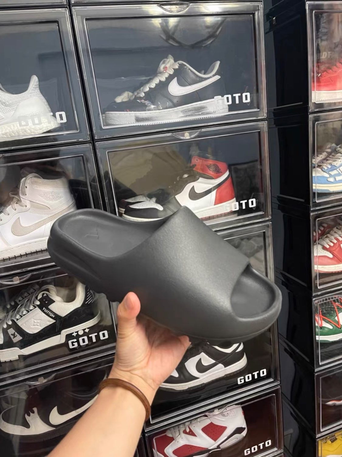 custom review-Adidas Originals Yeezy Slide Onyx