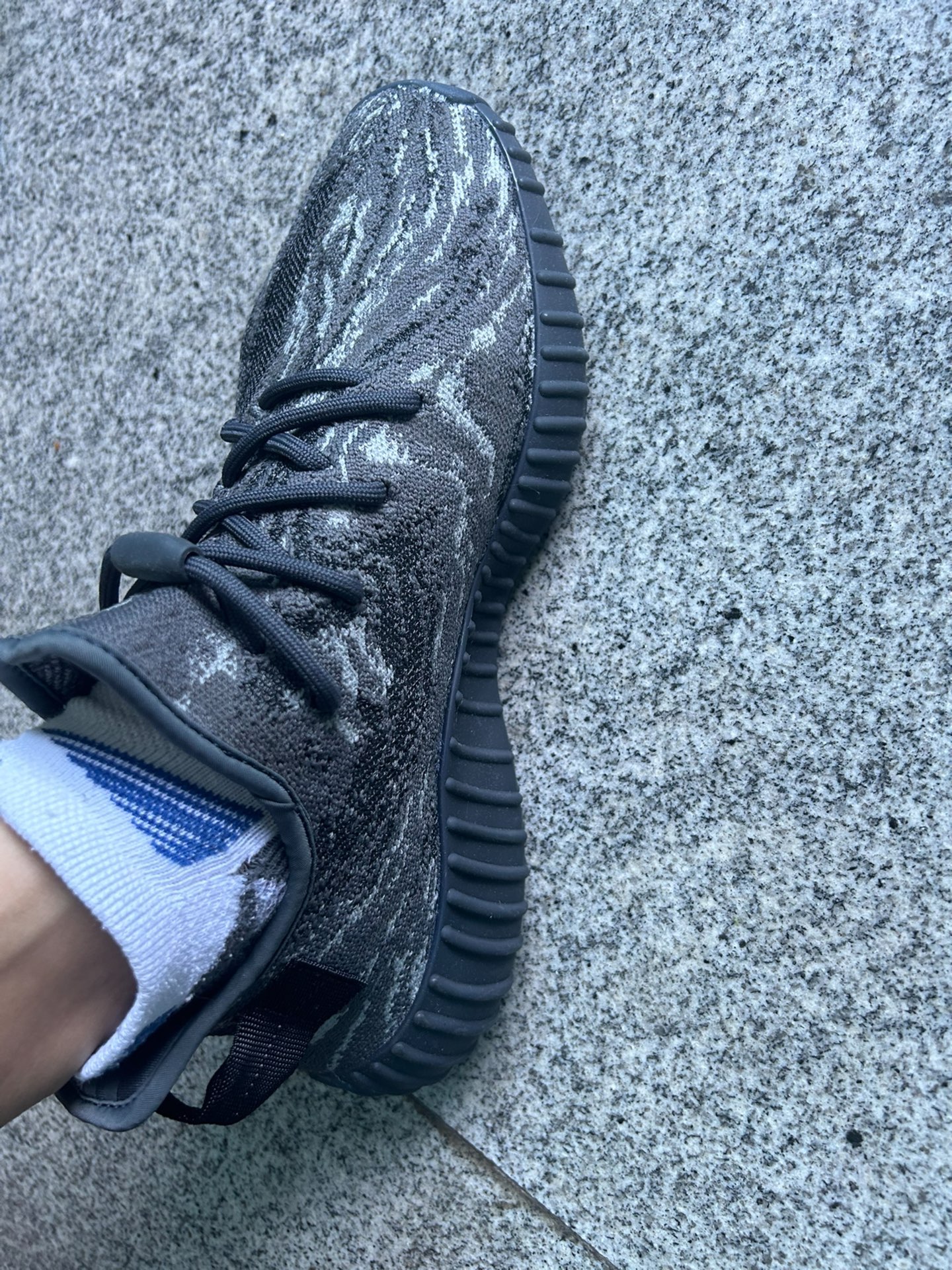 custom review-Adidas Yeezy Boost 350 V2 Mx Dark Salt