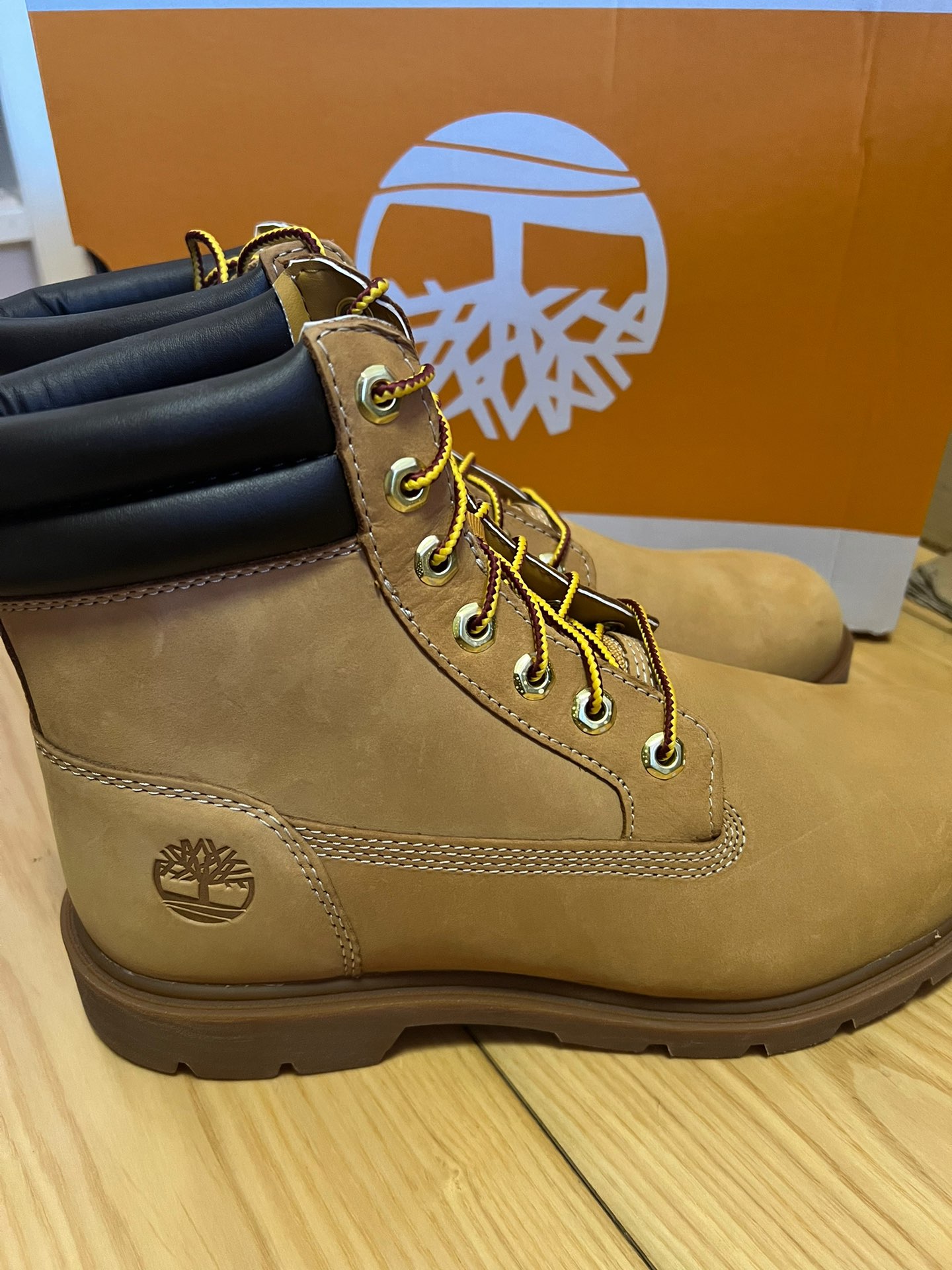 大黄蜂—timberland中筒靴