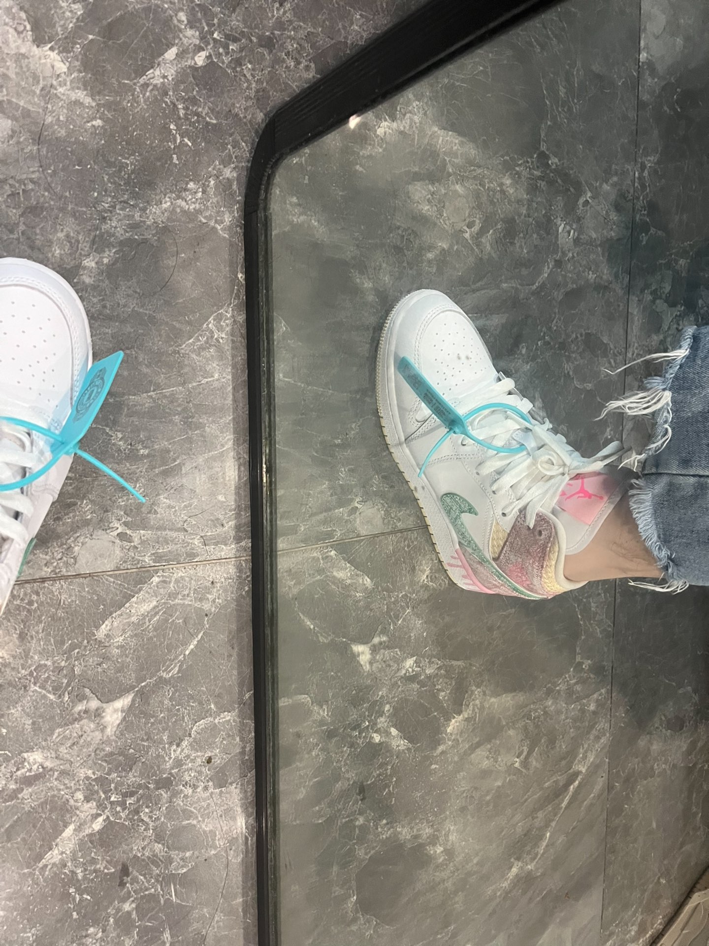 custom review-Jordan 1 Mid 'Paint Drip' GS