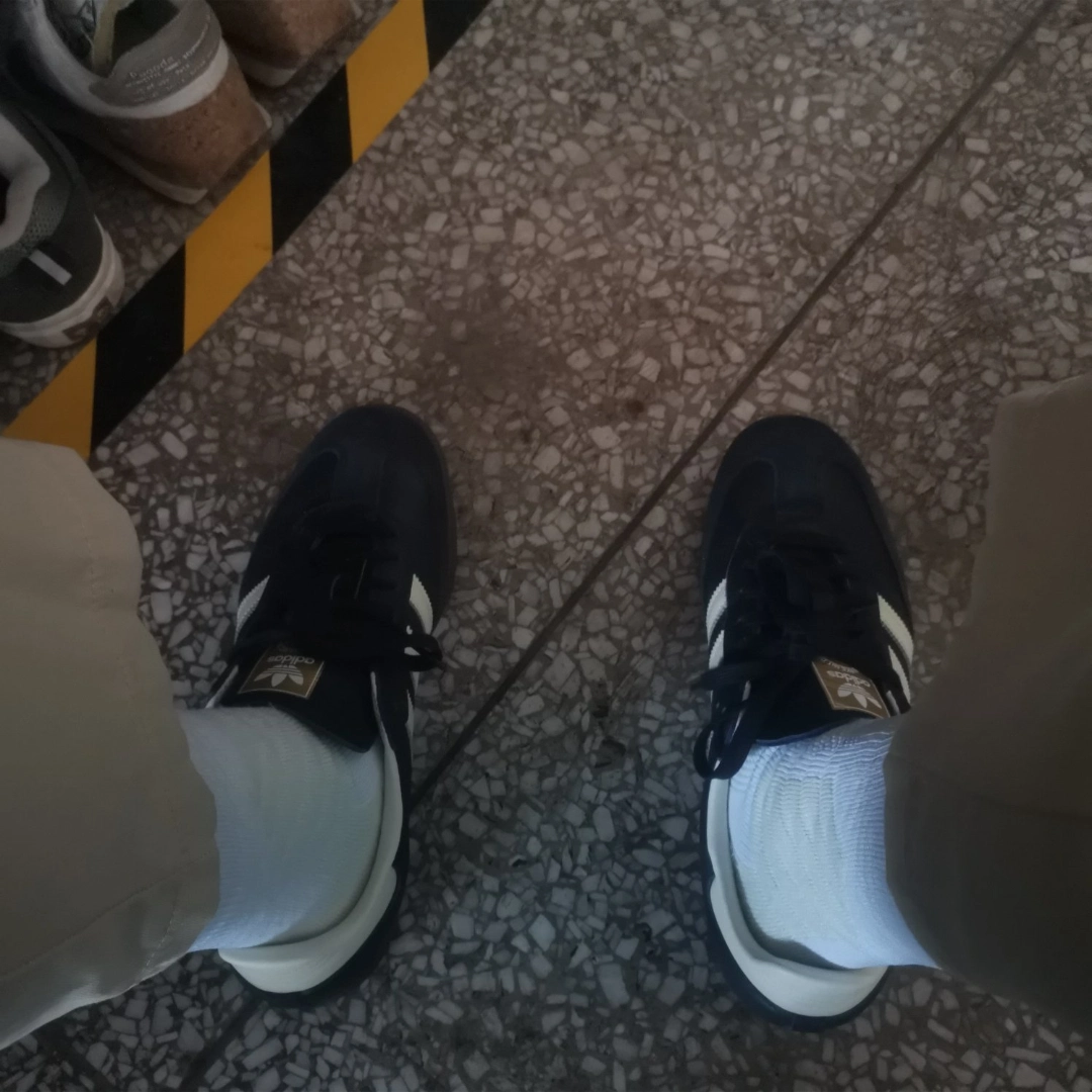custom review-Adidas Samba OG Night Navy Gum