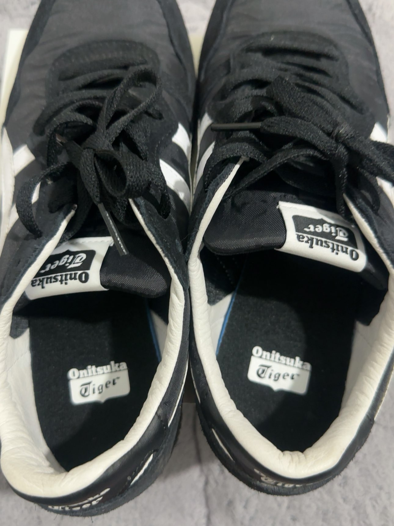 custom review-Onitsuka Tiger Serrano Black White