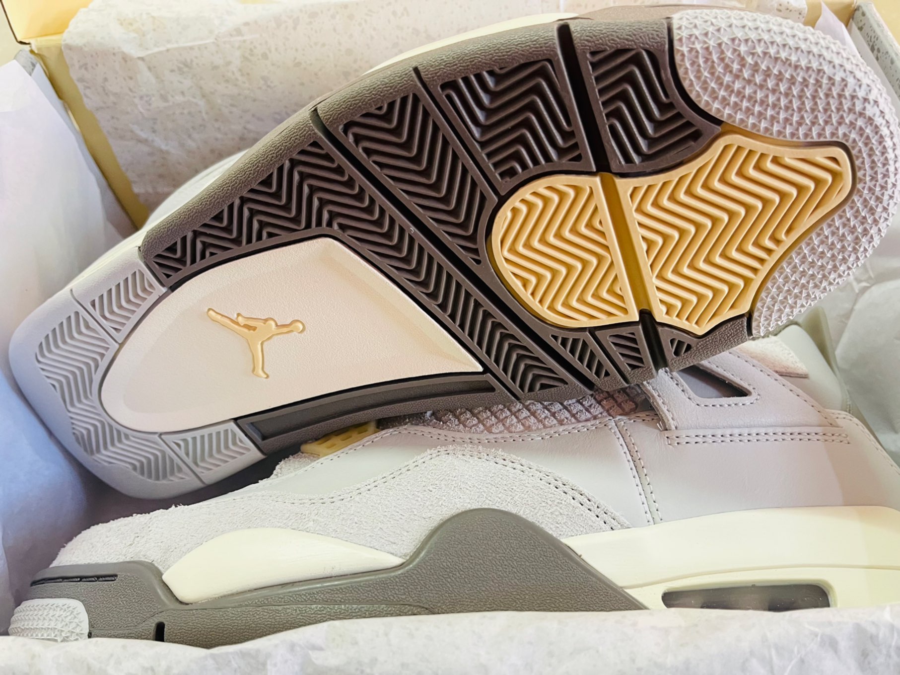 custom review-Jordan AJ4 Craft Photon Dust