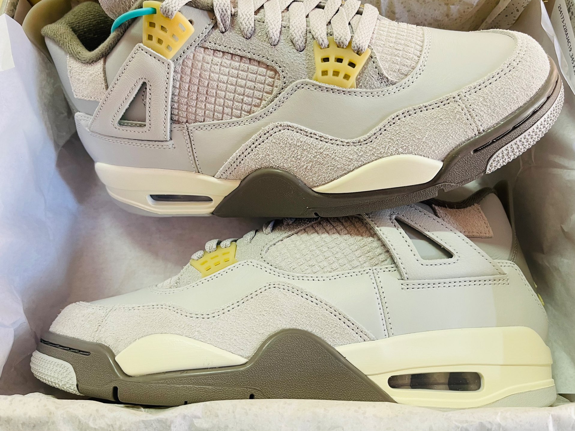 custom review-Jordan AJ4 Craft Photon Dust
