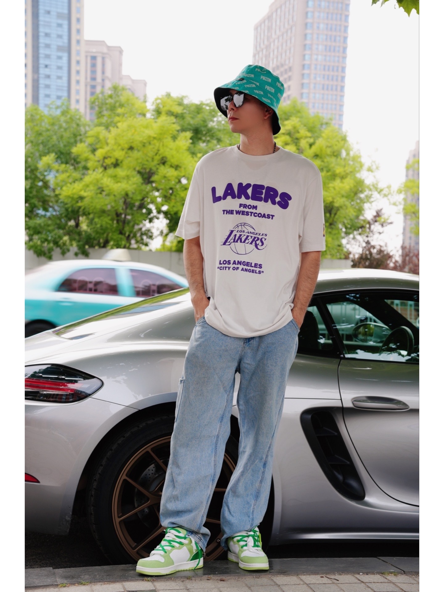 今天穿着我的小绿鞋逛逛夜市05这身穿搭在夏天绝对看上去干净清爽