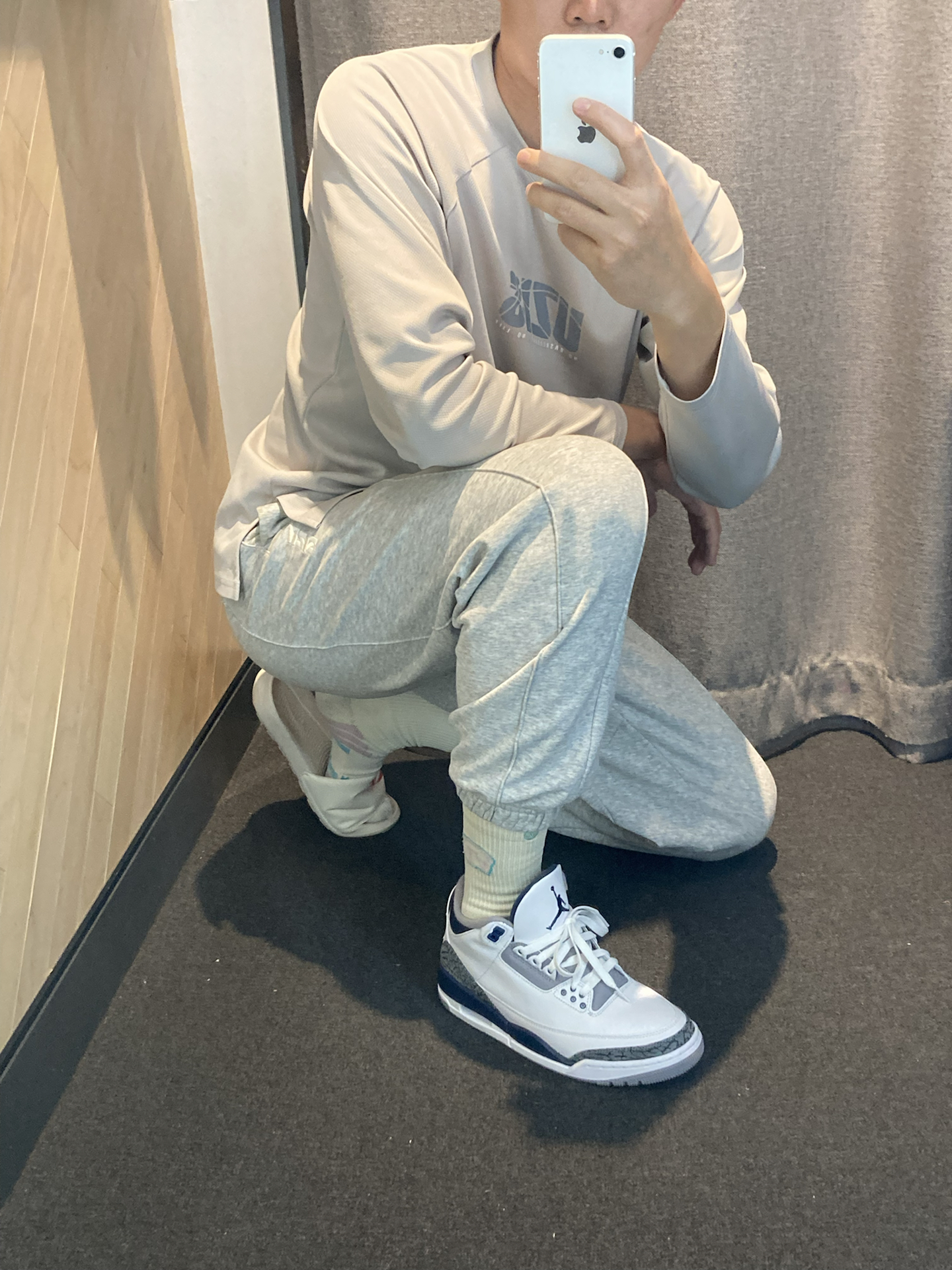 件衣服打几分 
#新鞋你得这么搭 
#2023最推荐剁手鞋 
👟aj3午夜蓝